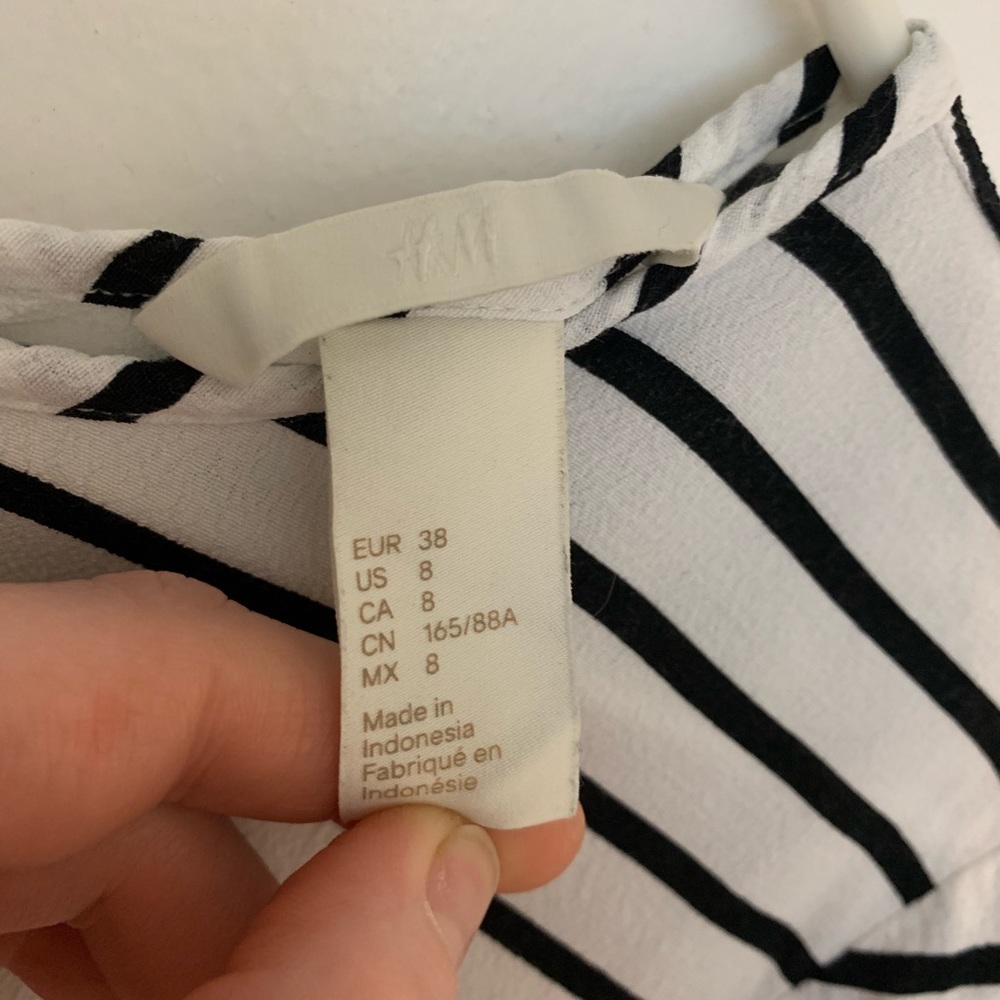H&M - Women’s Crepé blouse - Size:8